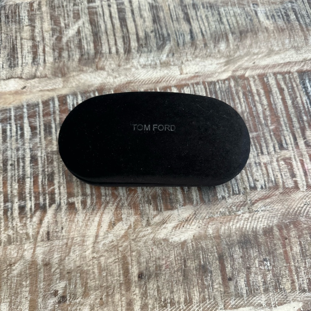 Tom Ford Elegant Black Sunglasses